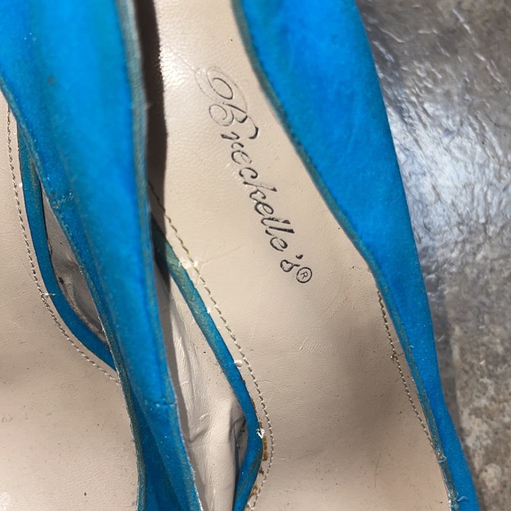 Turquoise Breckelle’s Heels 👠 - Picture 5 of 6